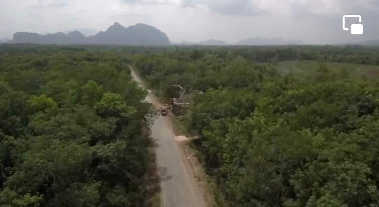 ဘုရားသုံးဆူလမ်းပေါ်က ကျေးရွာထဲကို စစ်တပ်ကလက်နက်ကြီးနှင့်ဆက်တိုက်ပစ်ခတ်