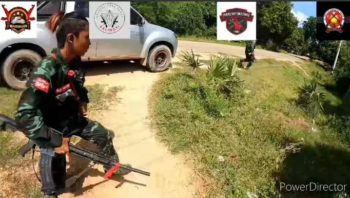 (စစ်ဆင်ရေးတစ်ခုတွင် တွေ့ရသည့် မြိုင်ပကဖအဖွဲ့ဝင်များအား တွေ့ရစဥ်)