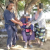 စိန်နားကပ်အား Zero ပြောက်ကျားတပ်ဖွဲ့ကိုလှူဒါန်းနေစဥ်၊ ဓာတ်ပုံ-Zero