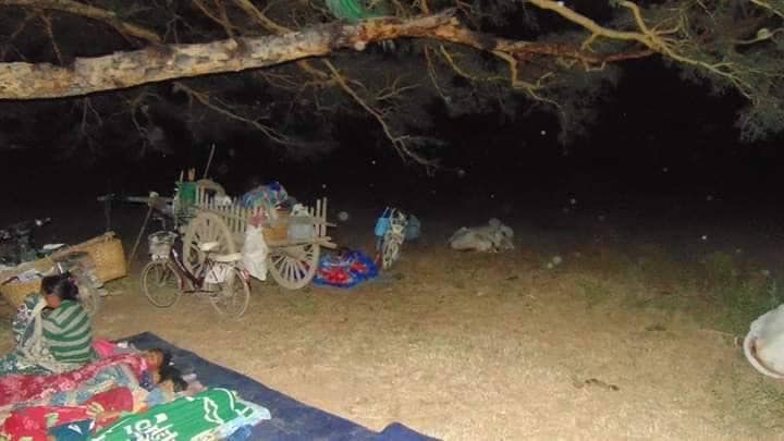 ထွက်ပြေးတိမ်းရှောင်လာရသော ပြည်သူများ၊ ဓာတ်ပုံ-YMB LPDF