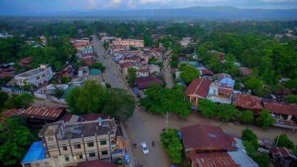 (တမူးမြို့ အ​ပေါ်စီးမြင်ကွင်း ။ဓါတ်ပုံ-CJ)