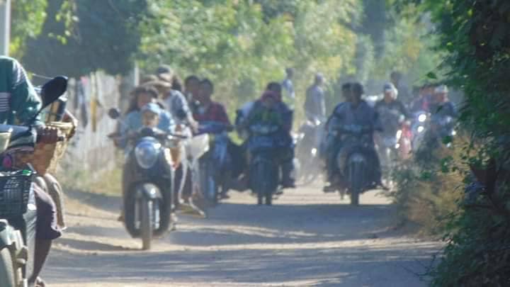 ထွက်ပြေးတိမ်းရှောင်နေရသော ပြည်သူများ၊ ဓာတ်ပုံ-RYG