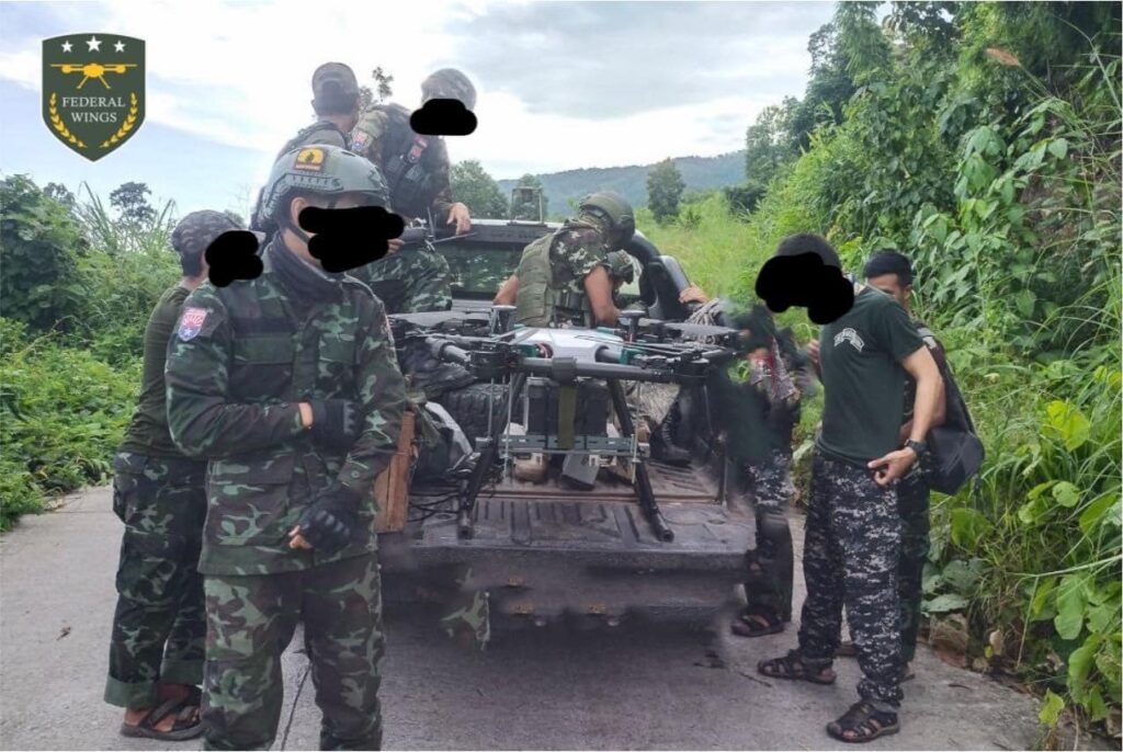 စစ်ကောင်စီတပ်အား ဒရုန်းဖြင့်တိုက်ခိုက်ရန် ပြင်ဆင်နေစဉ်၊ ဓာတ်ပုံ - Federal Wings