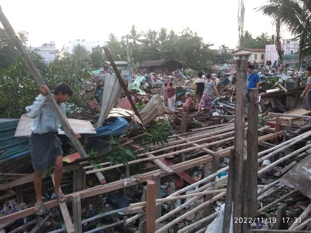 (ရန်ကုန်နှင့်မန္တ​လေးမြို့တွင် ပြည်သူများ​၏​နေအိမ်များကိုစစ်​ကောင်စီကဖြိုချဖျက်ဆီးပြီး​နောက်​တွေ့ရစဥ်။ ဓာတ်ပုံ-PS/ CJ)