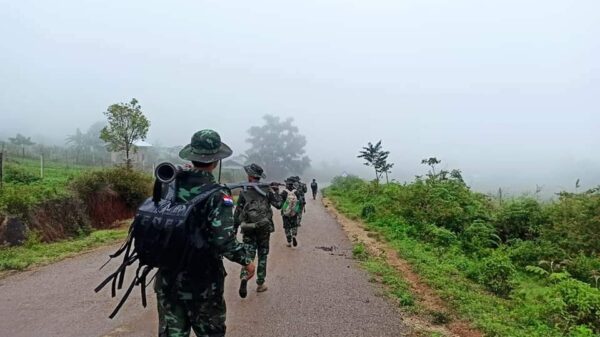 (KNDF တပ်ရင်း(၄) တပ်ဖွဲ့ဝင်များ ။ဓါတ်ပုံ-KNDF)