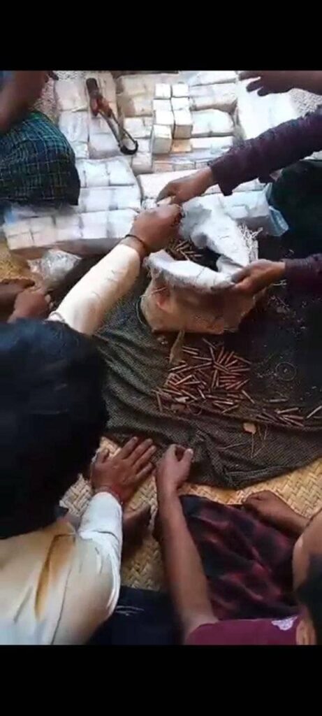 သိမ်းဆည်းရမိသော ကျည်များ၊ ဓါတ်ပုံ-မြိုင်ပကဖ