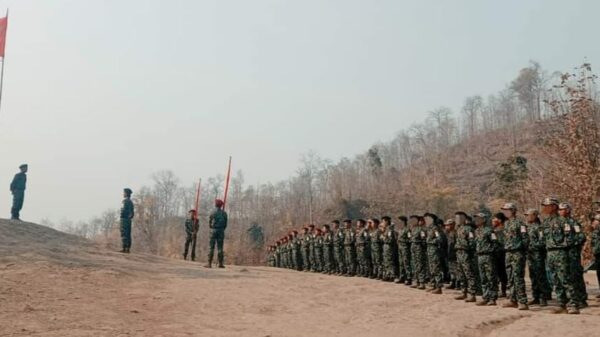 (က​လေးPDF တပ်ရင်း​ (၄)မှတပ်ဖွဲ့ဝင်များ။ဓါတ်ပုံ-PDF(က​လေး) B-4)
