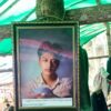 (ရဲဘော်ဖုန်းမြတ်ကိုအား တွေ့ရစဥ်)