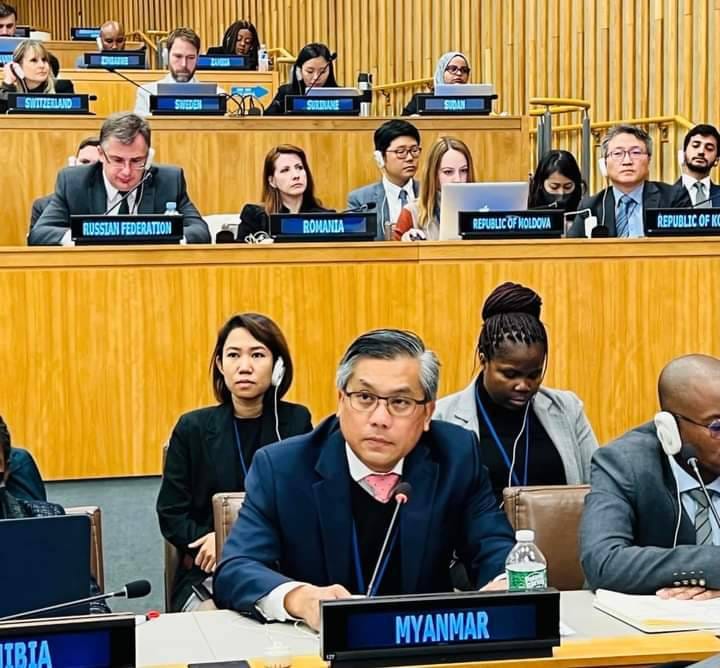 (ကုလသမဂ္ဂအစည်းအ​ဝေးတက်​ရောက်​နေ​သောဦး​ကျော်မိုးထွန်း။ ။ဓါတ်ပုံ-U Kyaw Moe Tun FB)