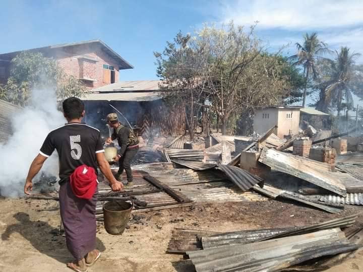 လက်ယက်ကုန်း၊ညောင်ကြီးကုန်း၊ အင်ပင်၊ ကုန်းတဲ ကျေးရွာများ မီးရှို့ခံရပြီးနောက် တွေ့ရစဥ်၊ ဓာတ်ပုံ-ဒီပဲယင်းမြို့နယ်စစ်ရှောင်ထောက်ပံ့ရေး