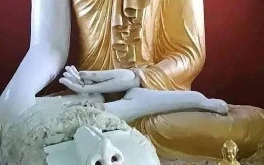 (ပြင်းအား ရစ်ချ်တာစ​ကေး ၅ ရှိငလျင်​ကြောင့် ပျက်စီးမှုအချို့ ​ကို့​တွေ့ရစဥ်။ ။ဓါတ်ပုံ-CJ)