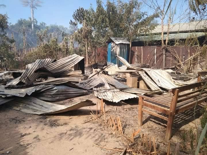လက်ယက်ကုန်း၊ညောင်ကြီးကုန်း၊ အင်ပင်၊ ကုန်းတဲ ကျေးရွာများ မီးရှို့ခံရပြီးနောက် တွေ့ရစဥ်၊ ဓာတ်ပုံ-ဒီပဲယင်းမြို့နယ်စစ်ရှောင်ထောက်ပံ့ရေး