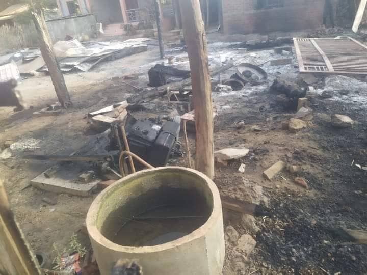 မီးရှိူ့ခံရသော ထန်းပင်ချောင်းနှင့် ရွာသာအေး ကျေးရွာတို့အား တွေ့ရစဥ်၊ဓာတ်ပုံ - CJ