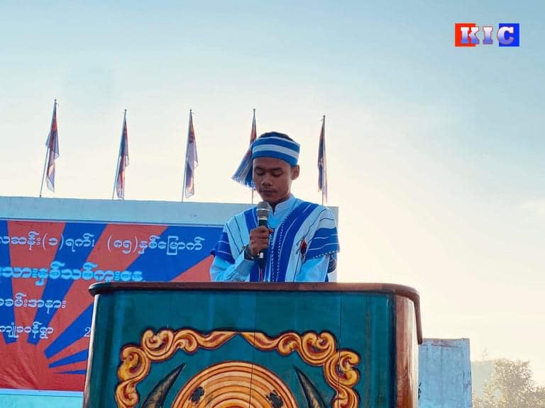(ဒူးပလာယာခရိုင် ၀င်းရေးမြို့နယ် ကျုံခ၀န်ကျေးရွာ ကရင်နှစ်သစ်ကူးကွင်းတွင် စုပေါင်းကျင်းပသည့် ကရင်နှစ်၂၇၆၂ ခုနှစ် (၈၅)နှစ်မြောက် ကရင်အမျိုးသားနှစ်သစ်ကူးနေ့အခမ်းအနား မြင်ကွင်းများ၊ ဓာတ်ပုံ - KIC)