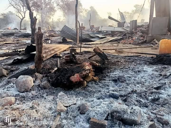 မီးရှို့ဖျက်ဆီးခံရပြီးနောက်တွေ့ရသည့် တောင်ရွာကျေးရွာ၊ ဓာတ်ပုံ-နွေဦးတော်လှန်ရေး-မြိုင်