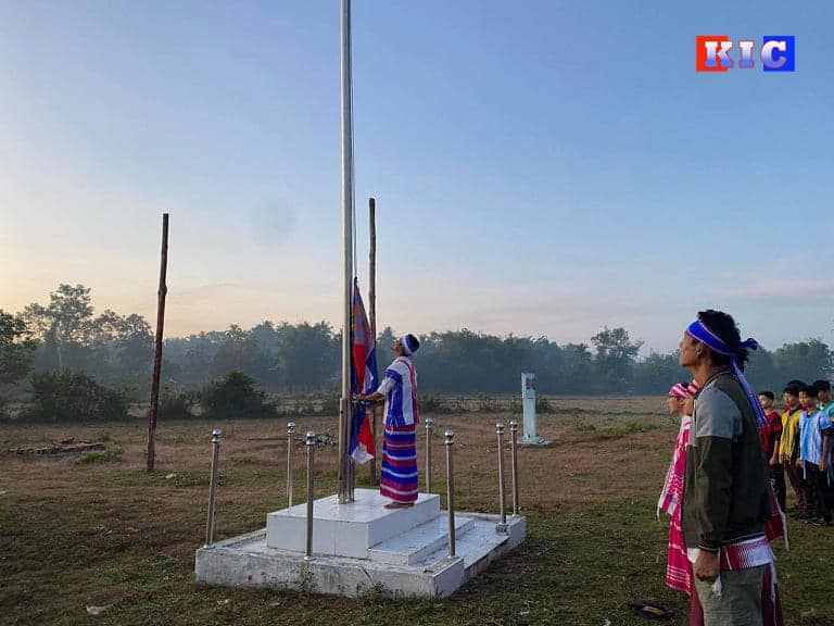 (ဒူးပလာယာခရိုင် ၀င်းရေးမြို့နယ် ကျုံခ၀န်ကျေးရွာ ကရင်နှစ်သစ်ကူးကွင်းတွင် စုပေါင်းကျင်းပသည့် ကရင်နှစ်၂၇၆၂ ခုနှစ် (၈၅)နှစ်မြောက် ကရင်အမျိုးသားနှစ်သစ်ကူးနေ့အခမ်းအနား မြင်ကွင်းများ၊ ဓာတ်ပုံ - KIC)