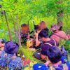 (ကြာညှပ်(ပကဖ)မှ တော်လှန်ရေးရဲဘော်အချို့အား ရှေ့တန်းတစ်နေရာ၌ တွေ့ရစဥ်၊ဓာတ်ပုံ - ပေးပို့)