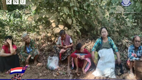 (အာဏာသိမ်းစစ်ကောင်စီတပ်မှ ကေအဲန်ယူ-ညောင်လေးပင်ခရိုင်၊ ဆောထိမြို့နယ်တွင် တိုက်ခိုက်ရေး ရဟတ်ယာဉ် လာရောက်ပစ်ခတ်ပြီးနောက် တွေ့ရစဥ်၊ ဓာတ်ပုံ - KNU)