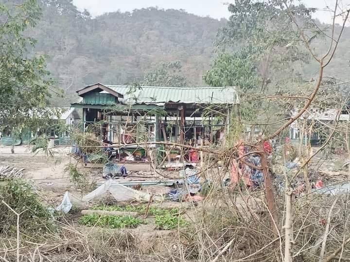 စစ်ကောင်စီတပ် လေကြောင်းတိုက်ခိုက်မှုပြုလုပ်ပြီးနောက် တွေ့ရစဥ်၊ ဓာတ်ပုံ - The Chin Journal၊ CJ