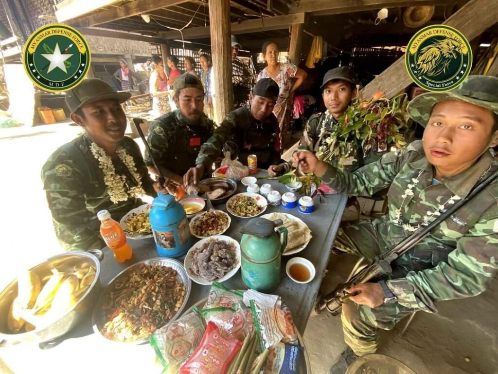 ဓာတ်ပုံ - MDF-ဗဟိုပြန်ကြားရေးကော်မတီ