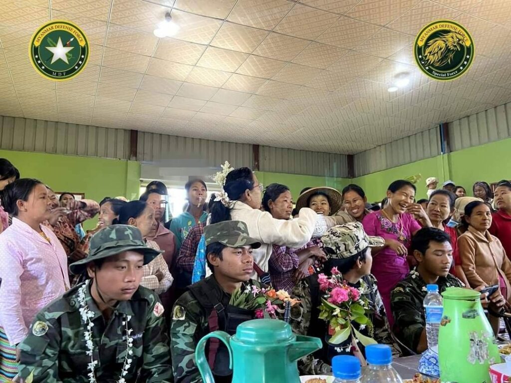 ဓာတ်ပုံ - MDF-ဗဟိုပြန်ကြားရေးကော်မတီ