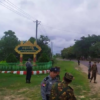 (အရာတော်မြို့အနောက်ထွက်တွင် စစ်ဆေးနေသော စစ်တပ်နှင့် ရဲများအား တွေ့ရစဥ်၊ ဓာတ်ပုံ - အရာတော်မြို့ Page၊ ပုံအဟောင်းကို အသုံးပြုထားပါ)