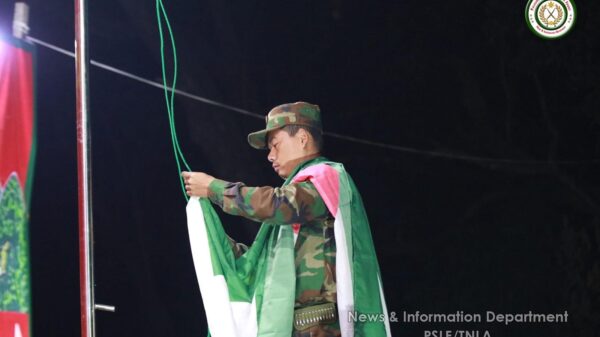 (ယနေ့ ကျရောက်သည့် နှစ် (၆၀)ပြည့် တအာင်းအမျိုးသားတော်လှန်ရေးနေ့ အခမ်းအနားကျင်းပနေစဉ်၊ ဓာတ်ပုံ - TNLA)