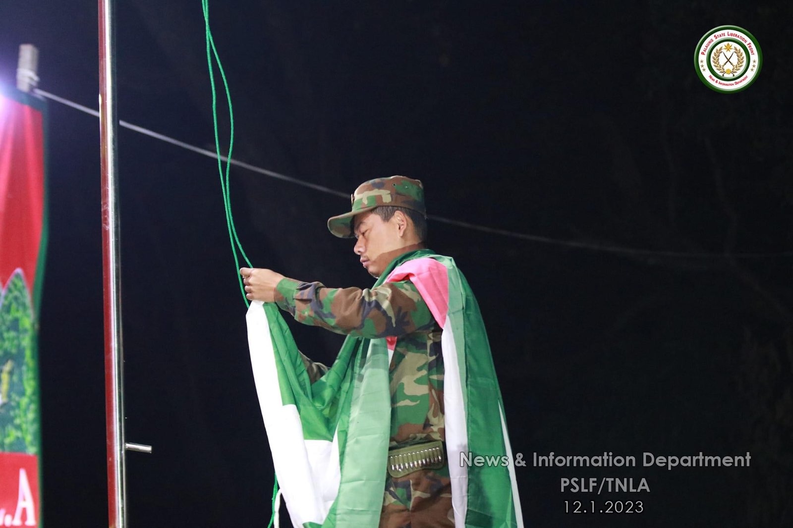 (ယနေ့ ကျရောက်သည့် နှစ် (၆၀)ပြည့် တအာင်းအမျိုးသားတော်လှန်ရေးနေ့ အခမ်းအနားကျင်းပနေစဉ်၊ ဓာတ်ပုံ - TNLA)