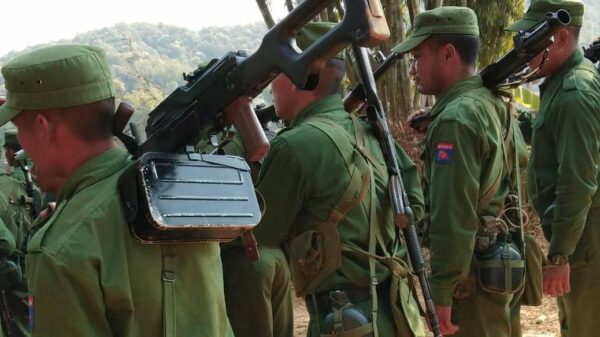 (MNDAA ​မှ ရဲဘော်များအား ရှေ့တန်းတစ်နေရာ၌ တွေ့ရစဉ်၊ ဓာတ်ပုံ - The KoKang)
