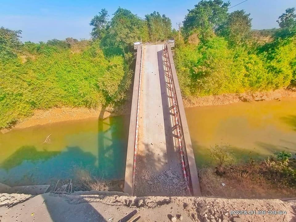 (ဒါလီတံတားကို မိုင်းခွဲပြီးနောက်တွေ့ရစဥ် ။ဓါတ်ပုံ-CJ)