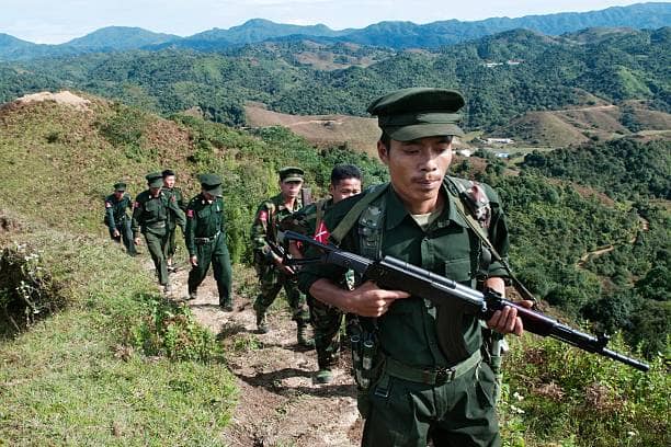 (KIAတပ်ဖွဲ့ဝင်များ။(ပုံအဟောင်းများဖြစ်ပါသည်) ဓါတ်ပုံ-Getty Images)