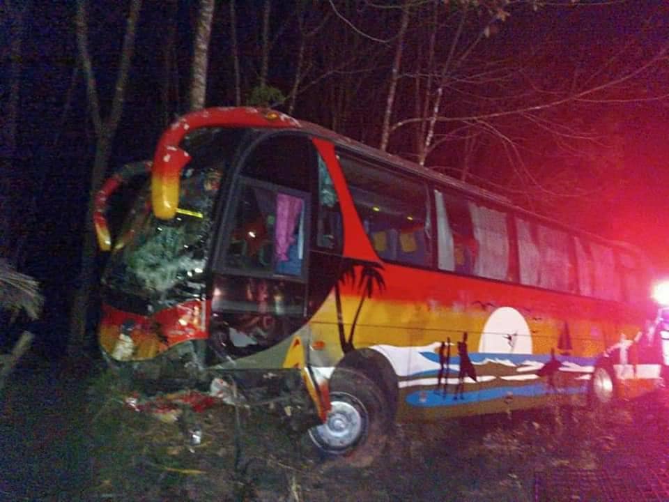 (ယာဥ်တိုက်မှုဖြစ်ပွားပြီးနောက်မြင်ကွင်း။ ဓါတ်ပုံ-CJ)