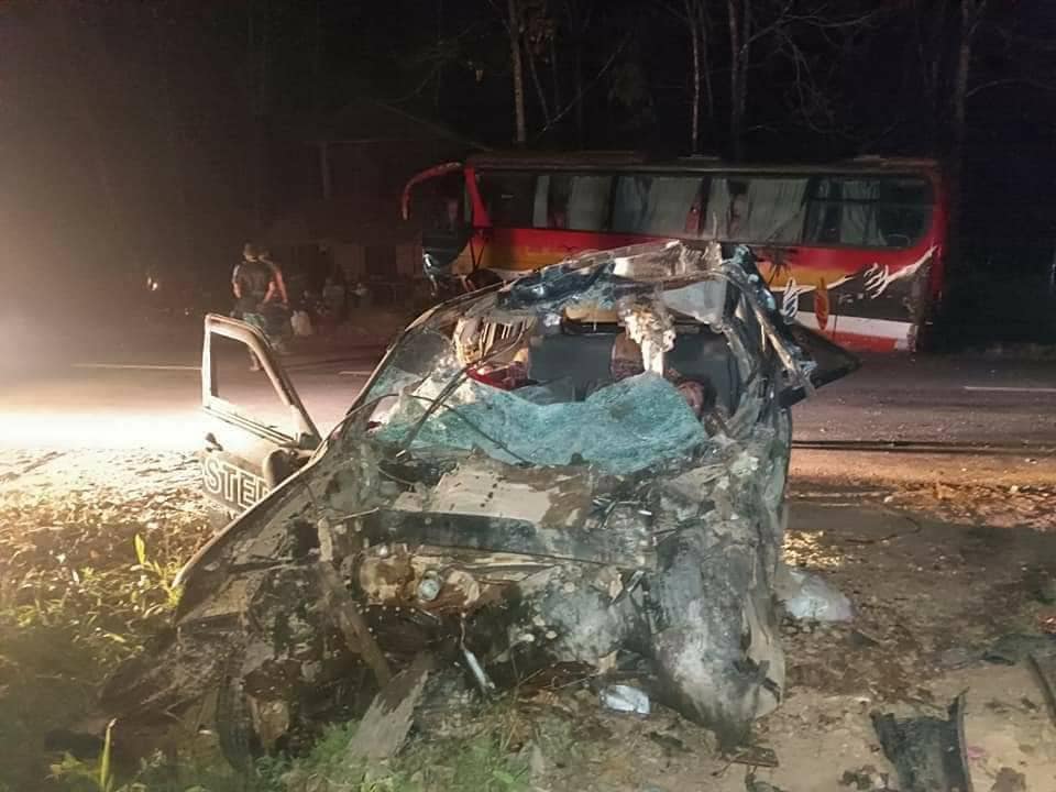 (ယာဥ်တိုက်မှုဖြစ်ပွားပြီး​နောက်မြင်ကွင်း။ ဓါတ်ပုံ-CJ)