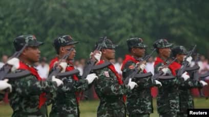 NMSP မှ တပ်သားများအား တွေ့ရစဉ်