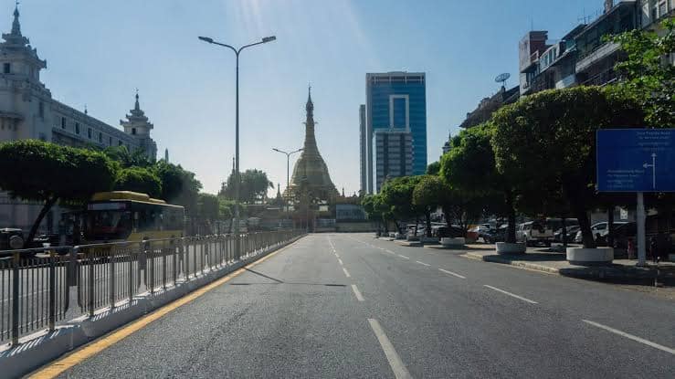 ၂၀၂၁ ဒီဇင်ဘာ ၁၀ ရက်တွင် ပြုလုပ်သောအသံတိတ်သ ပိတ်တွင် ရန်ကုန်မြို့ နေပြည်သူများပါဝင်ဆင်နွှဲခဲ့စဥ်။ဓါတ်ပုံ-CJ