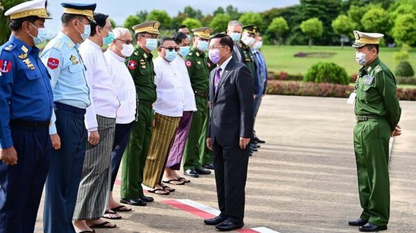 ဦးခင်မောင်ဆွေနဲ့ဦးသိန်းညွှန့်တို့စစ်ကောင်စီအဖွဲ့ဝင်အဖြစ်ကနေဖယ်ထုတ်ခံရ