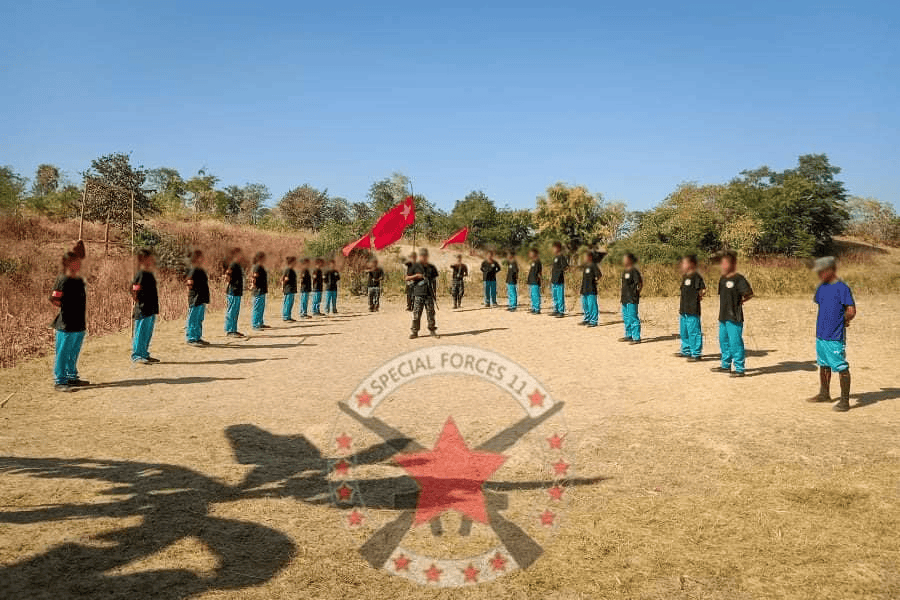 Special Force 11 PDF ရဲဘော်များအား တွေ့ရစဥ်၊ဓာတ်ပုံ - Special Force 11 PDF