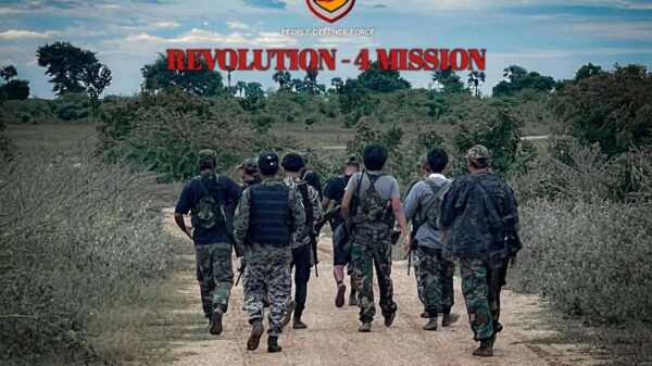 (BLACK WOLF - ARMY မှ ရဲဘော်များအား တွေ့ရစဉ်)