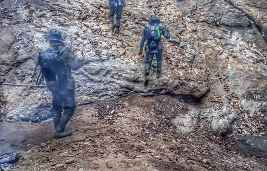 ကရင်နီအမျိုးသားများကာကွယ်ရေးတပ်ရင်း(၁၄)မှ ရဲဘော်များအား တွေ့ရစဥ်၊ ဓာတ်ပုံ - KNDF