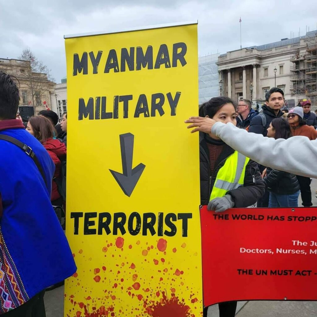 ဓာတ်ပုံ - Click to Fight UK