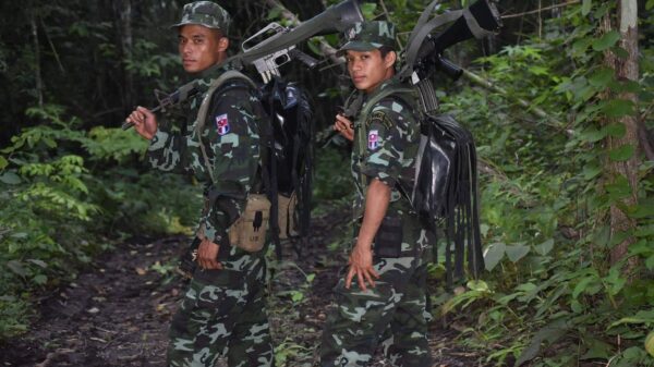 ဝေါလေ-ထီးကပလယ် ကားလမ်းမကြီးကို သွားလာခွင့်ပိတ်