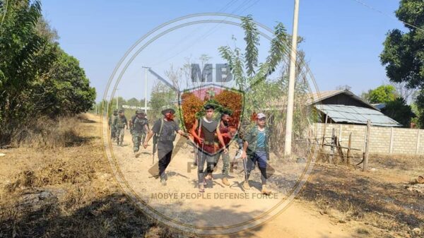 (မိုးဗြဲPDF တပ်ဖွဲ့ဝင်များ ။ဓါတ်ပုံ-PDF)