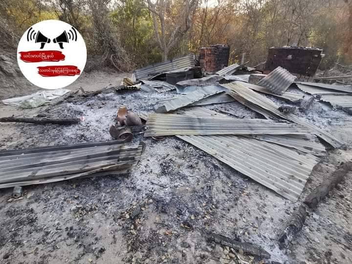 ကနီနှင့် ယင်းမာပင်နယ်စပ်ရှိ ကျေးရွာ၃ ရွာ မီးရှို့ဖျက်ဆီးခံရပြီးနောက် တွေ့ရစဥ်၊ ဓာတ်ပုံ-ယင်းမာပင်မြို့နယ် သတင်းမှန်ပြန်ကြားရေး