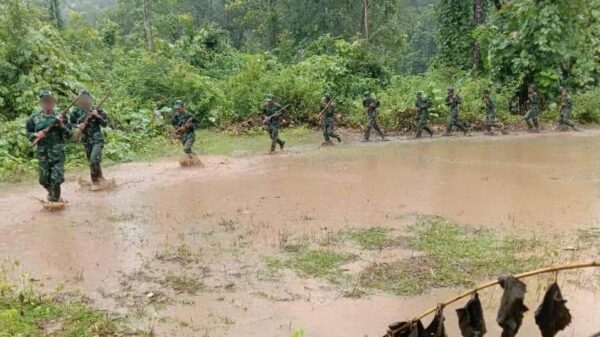 (CDF-Zotung တပ်ဖွဲ့ဝင်များ စစ်​ရေး​လေ့ကျင့်​နေစဥ်။ ဓါတ်ပုံ-CDF)