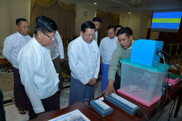 မဲပုံးတွေနေရာမှာ မဲပေးစက်တွေနဲ့အစားထိုးဖို့ စစ်ကောင်စီ စီစဉ်နေ