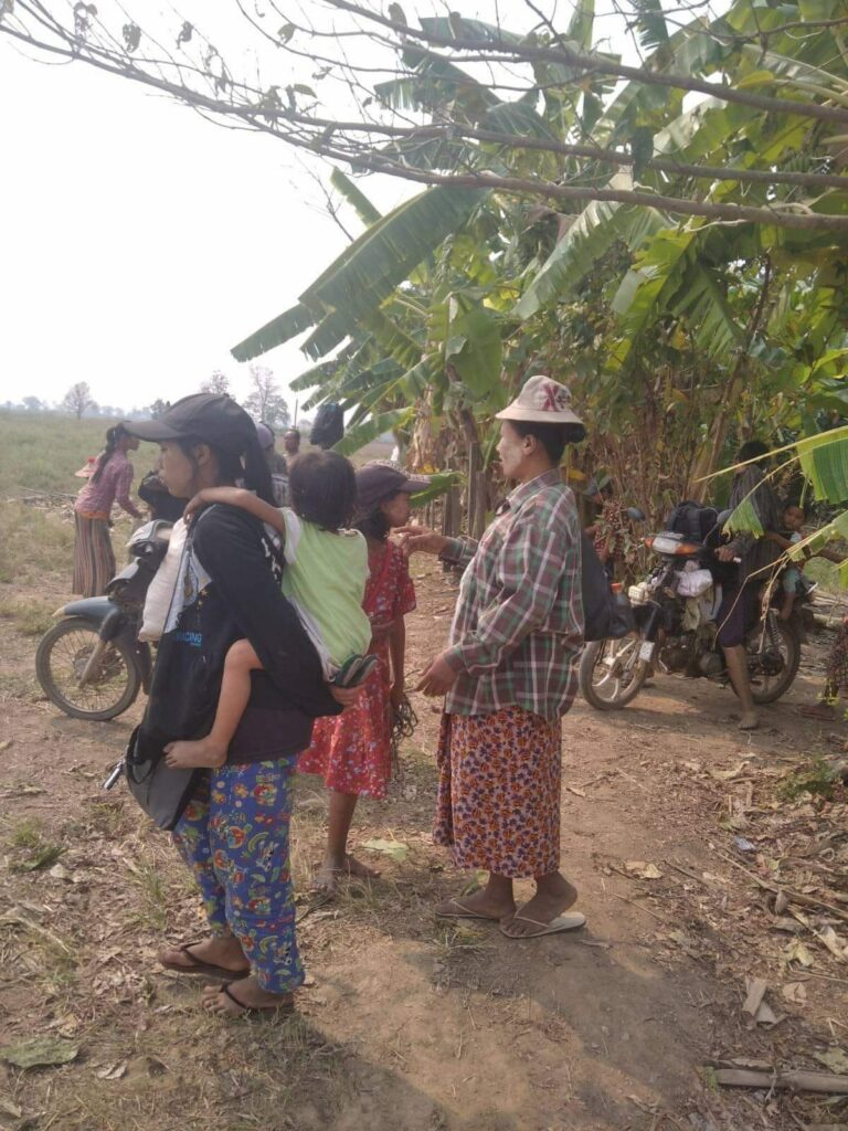 မုန်းမြို့နယ်အတွင်း လက်နက်ကြီးရန်ကြောင့် တစ်ဦးထိခိုက်ဒဏ်ရာရပြီး ၆၀၀ ကျော်ထွက်ပြေးရ
