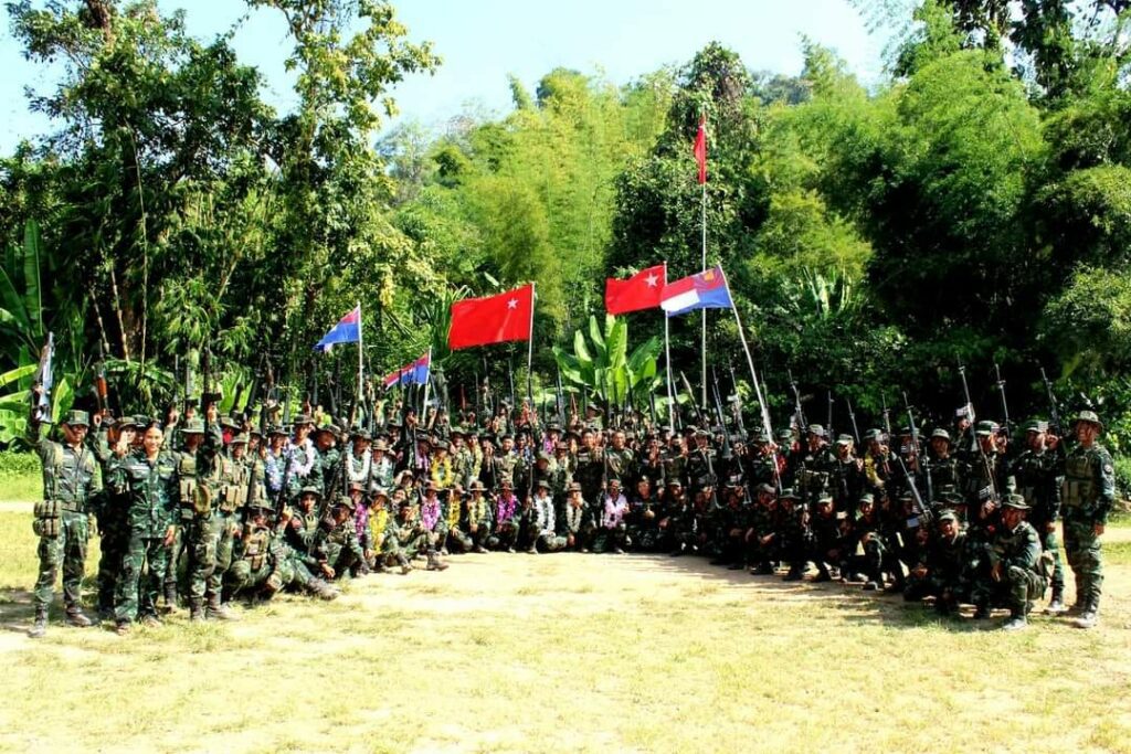 (တောင်ပိုင်းစစ်ဒေသကွပ်ကဲရေး၊အထူးစစ်ဆင်ရေးသင်တန်း (အပတ်စဥ် - ၄) သင်တန်းဆင်းပွဲပြုလုပ်စဥ်။NUG-MOHAAI)