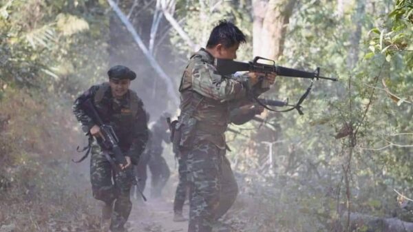 ကရင်နီတပ်မတော်(KA)ရဲဘော်များအား တွေ့ရစဉ်၊ ဓာတ်ပုံ - Kn A.C