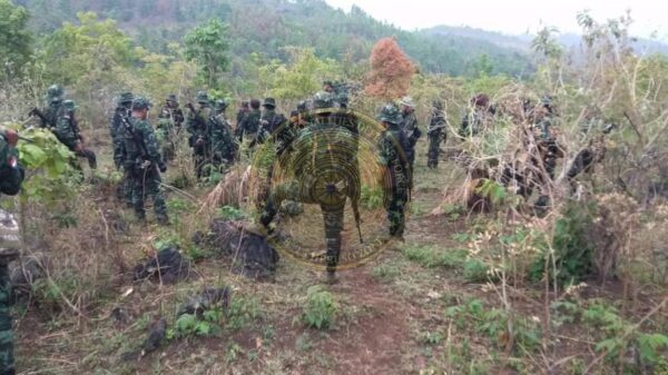 KNDFတပ်ရင်း - ၁၅မှ ရဲဘော်များအား တွေ့ရစဉ်၊ ဓာတ်ပုံ - KNDF