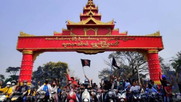 (စစ်ကိုင်းတိုင်း ရွှေဘိုမြို့တွင် စစ်အာဏာရှင်ဆန့်ကျင်ရေးအဖြစ် ၂၀၂၁ မေလအတွင်းက ဆန္ဒပြခဲ့ကြစဉ်။ ဓာတ်ပုံ-CJ)
